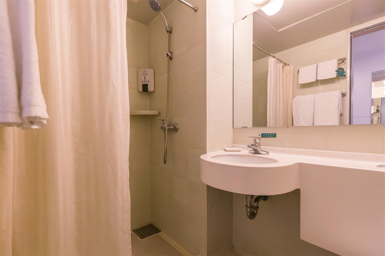 Jinjiang Inn Dandong Yalvjiang Xingwu Road Екстер'єр фото